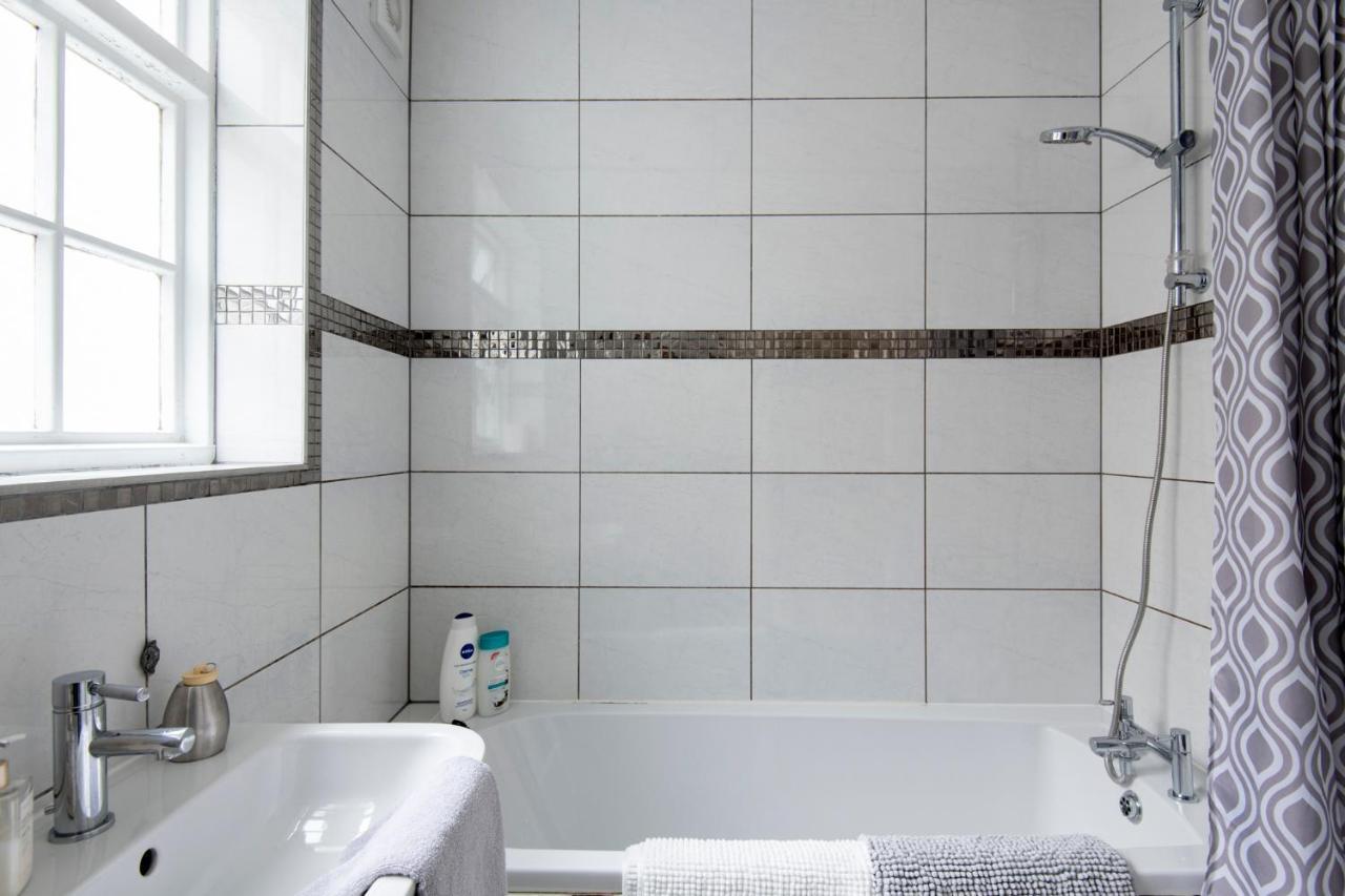 Fantastic 3 Bed Brighton House- Sleeps 6- Superfast Wifi And Garage Lejlighed Eksteriør billede